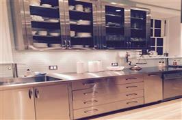 Why is custom stainless steel fabrication the right choice for my residential kitchen?