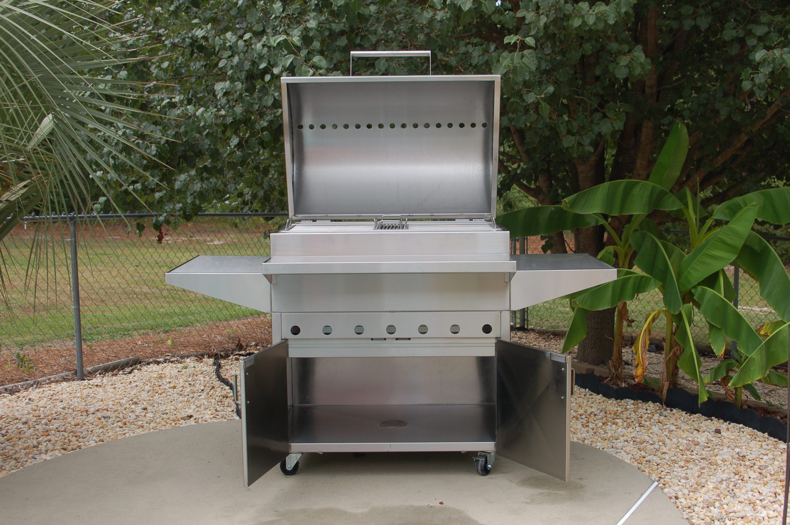 Why Stainless Steel is the best choice when constructing or remodeling an outdoor kitchen!